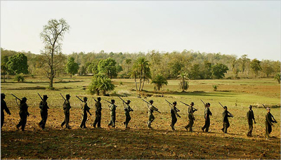 Guerrilheiros maoistas na Índia