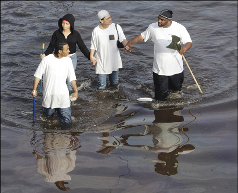 Sobreviventes do furacão Katrina, Nova Orleães, EUA, agosto de 2005